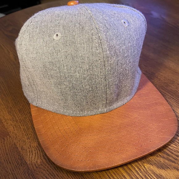 Lids Grey and Dark Tan SnapBack Hat - Picture 1 of 8